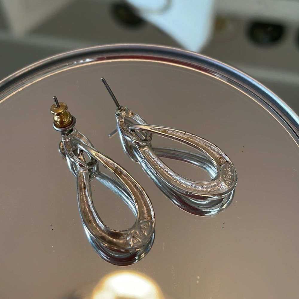 Vtg Napier silver teardrop post earrings - Picture 3 of 5